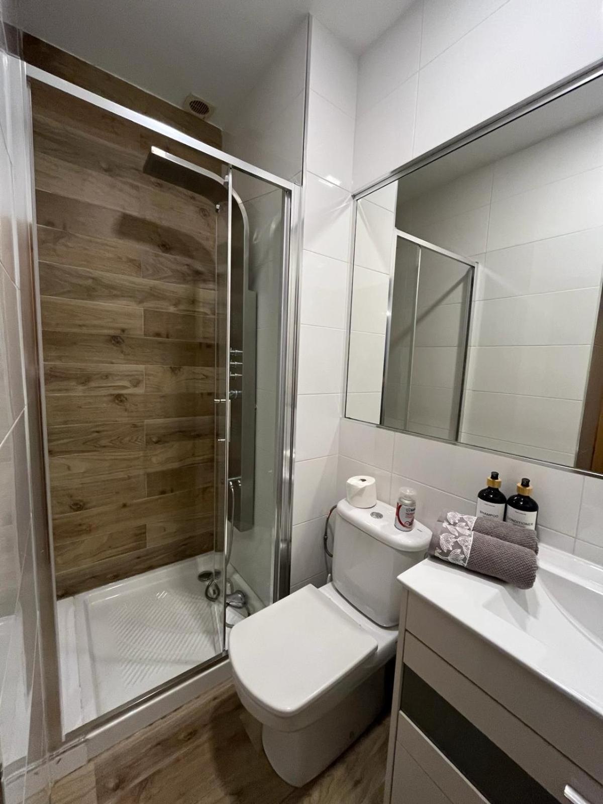 Home Suites Center Granada Bagian luar foto