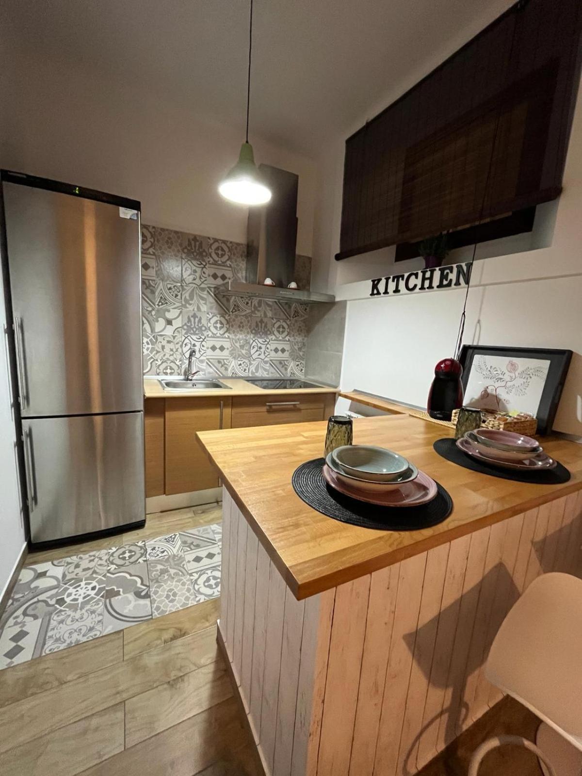 Home Suites Center Granada Bagian luar foto