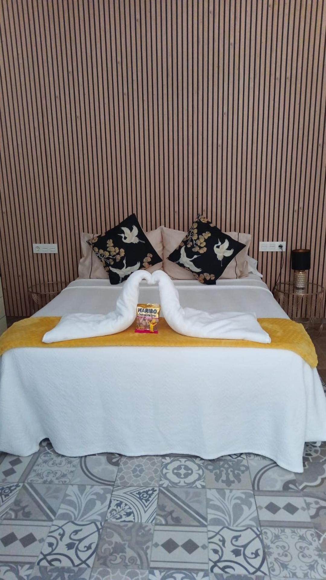 Home Suites Center Granada Bagian luar foto